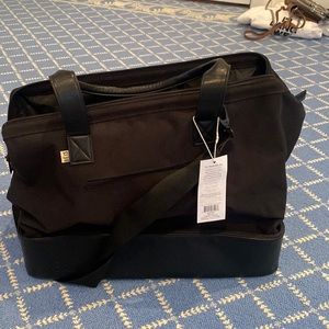 Beis weekender bag with shoe compartment